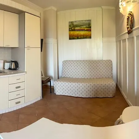 Giulia Aparthotel
