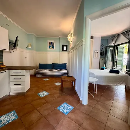 Aparthotel Giulia Parghelia