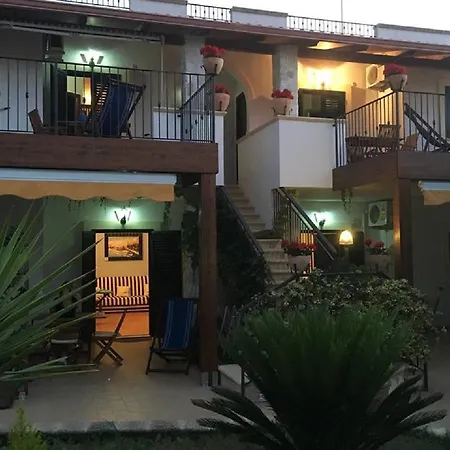 Giulia 3* Parghelia